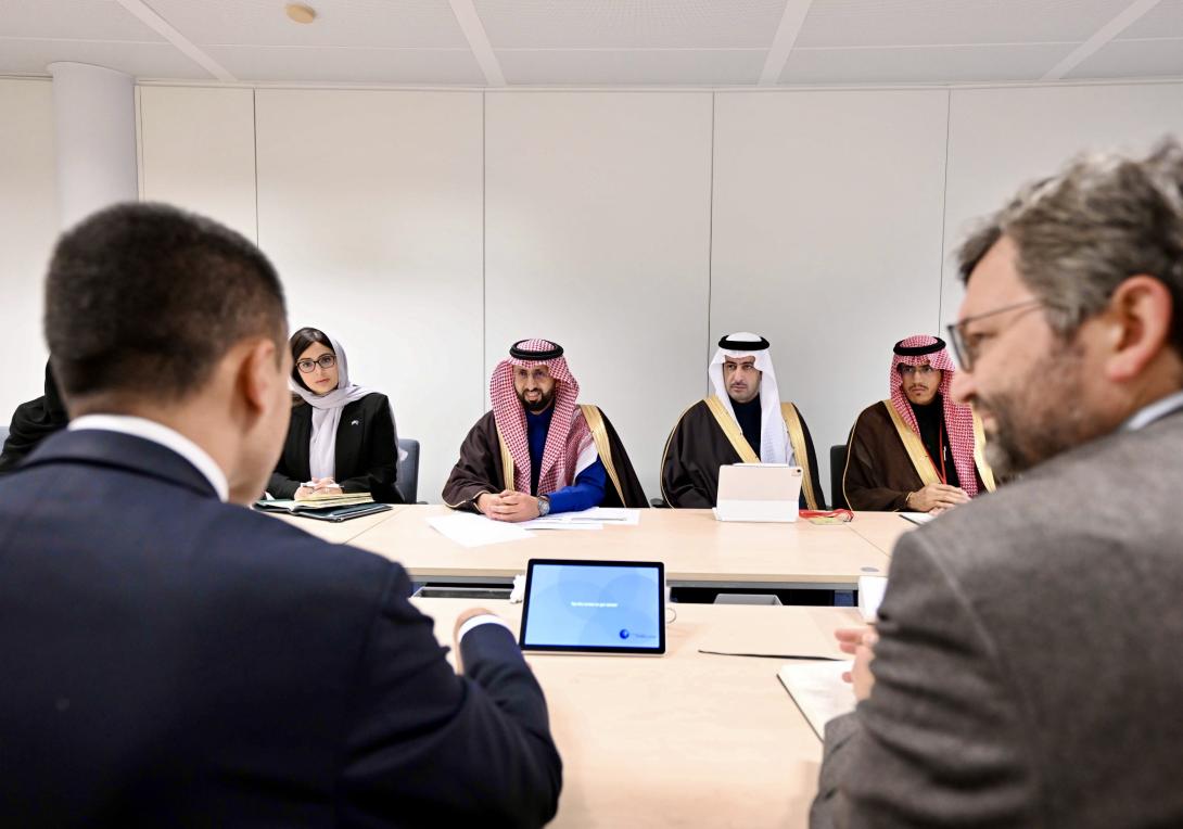 رئيس "الغذاء والدواء" يلتقي المبعوث الخاص للاتحاد الأوروبي لمنطقة الخليج والمدير العام للمديرية العامة للتجارة في المفوضية الأوروبية